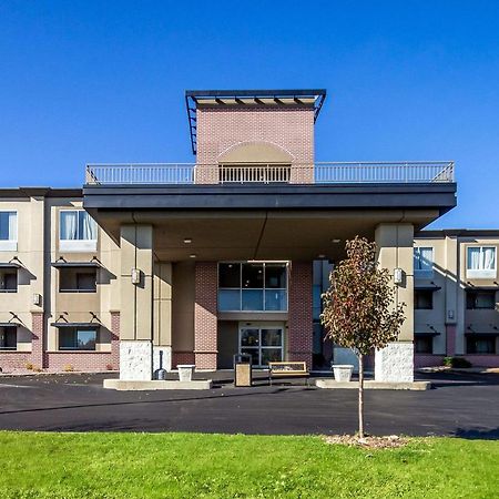 Quality Inn Milwaukee- Brookfield Εξωτερικό φωτογραφία