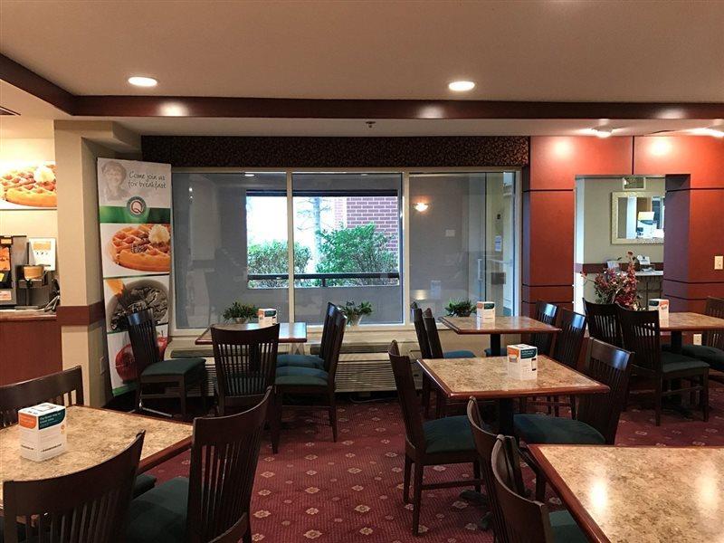 Quality Inn Milwaukee- Brookfield Εξωτερικό φωτογραφία