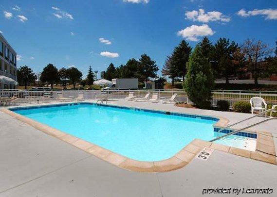 Quality Inn Milwaukee- Brookfield Ανέσεις φωτογραφία