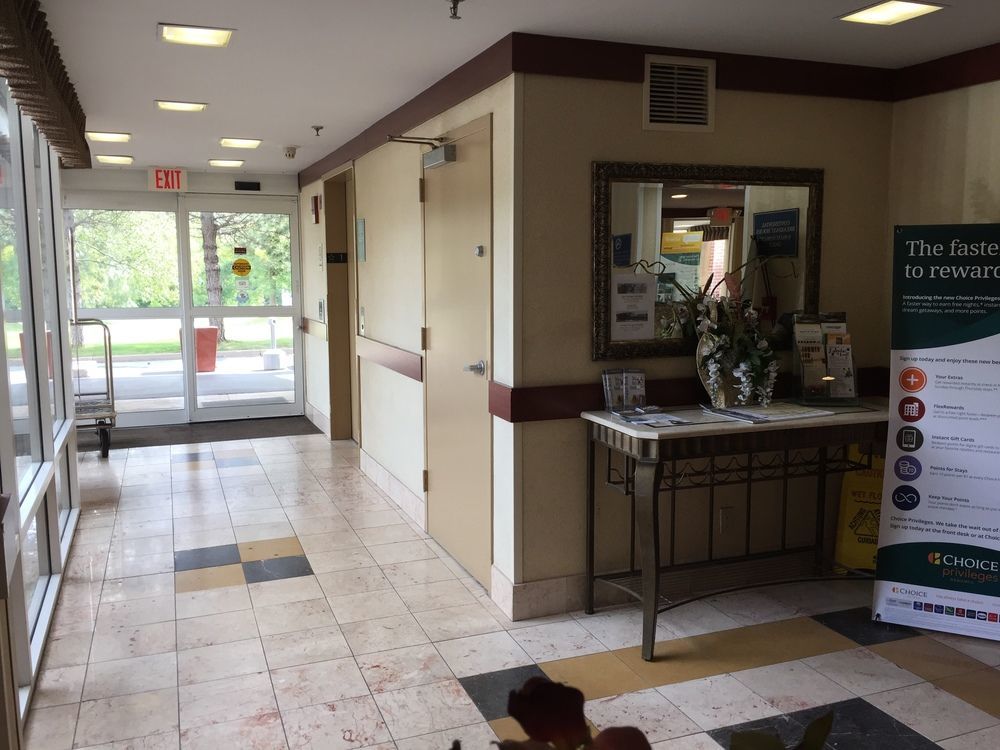 Quality Inn Milwaukee- Brookfield Εξωτερικό φωτογραφία
