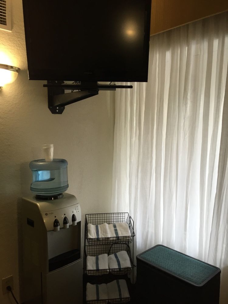 Quality Inn Milwaukee- Brookfield Εξωτερικό φωτογραφία
