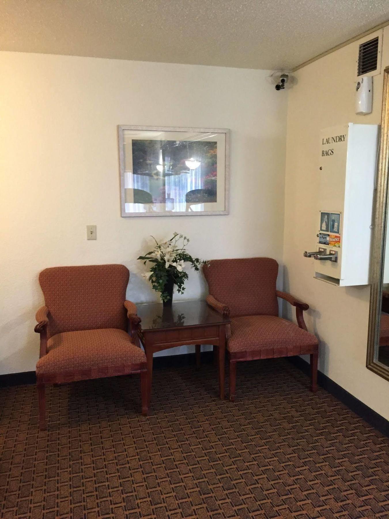Quality Inn Milwaukee- Brookfield Εξωτερικό φωτογραφία